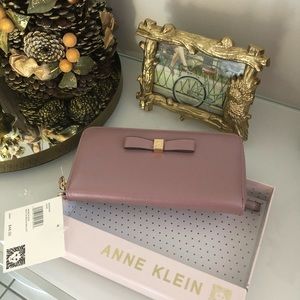 Anne Klein wallet